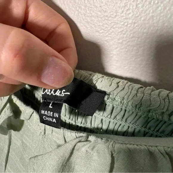 NWT LULUS SAGE GREEN PUFF SLEEVE CROPPED TOP L - Picture 4 of 5